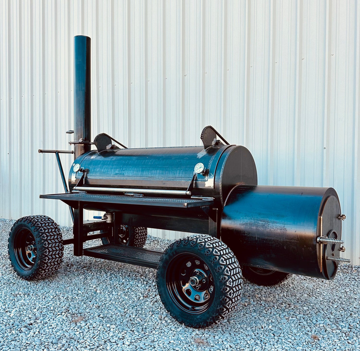 THE TEXAN Traditional Offset Smoker